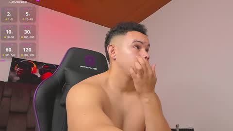 Jhonatan80  online show from 25, 2, 2025