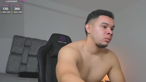 Jhonatan80  online show from 17, 11, 2025