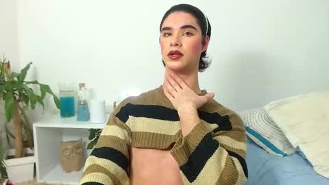 Snapshot of jhuan_cute chatting on 1, 6, 2026 Jhuan Nhez online show from 1, 6, 2026