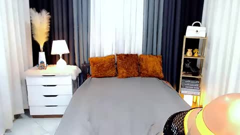 jhuliana_and_charles_room online show from 21, 2, 2025