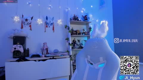 Snapshot of ji_hyun chatting on 4, 12, 2024 Ji online show from 4, 12, 2024