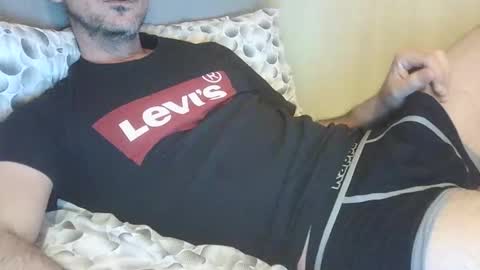 Snapshot of jimboyxxx00 chatting on 8, 11, 2025 jimboyxxx00 online show from 8, 11, 2025