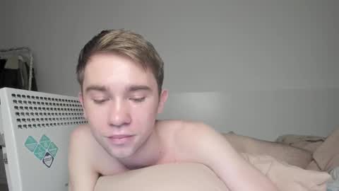 Snapshot of jimyti_bad_boy chatting on 28, 1, 2025 jimyti_bad_boy online show from 28, 1, 2025