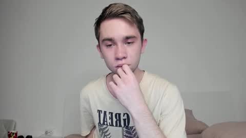 Snapshot of jimyti_bad_boy chatting on 4, 2, 2025 jimyti_bad_boy online show from 4, 2, 2025