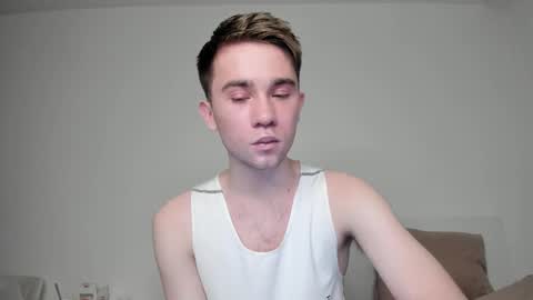 Snapshot of jimyti_bad_boy chatting on 7, 3, 2025 jimyti_bad_boy online show from 7, 3, 2025