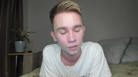 Snapshot of jimyti_bad_boy chatting on 14, 9, 2025 jimyti_bad_boy online show from 14, 9, 2025