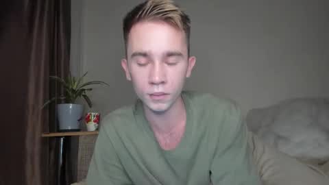 Snapshot of jimyti_bad_boy chatting on 18, 9, 2025 jimyti_bad_boy online show from 18, 9, 2025