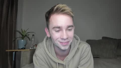 Snapshot of jimyti_bad_boy chatting on 25, 9, 2025 jimyti_bad_boy online show from 25, 9, 2025