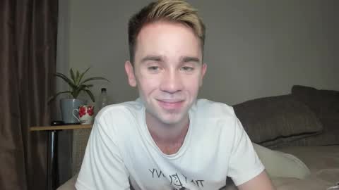 Snapshot of jimyti_bad_boy chatting on 26, 9, 2025 jimyti_bad_boy online show from 26, 9, 2025