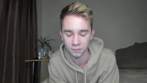 Snapshot of jimyti_bad_boy chatting on 3, 10, 2025 jimyti_bad_boy online show from 3, 10, 2025