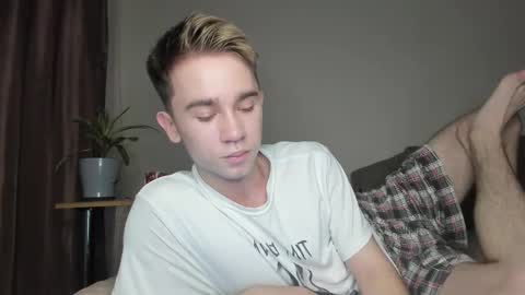 Snapshot of jimyti_bad_boy chatting on 15, 10, 2025 jimyti_bad_boy online show from 15, 10, 2025