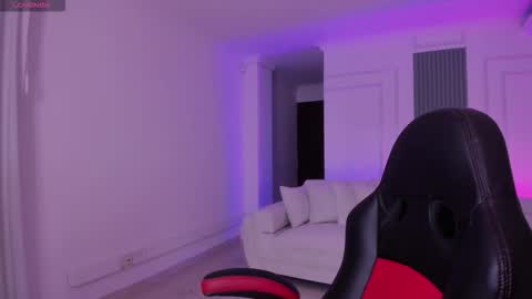 Snapshot of jin_harrison chatting on 5, 12, 2025 Jin Harrison online show from 5, 12, 2025