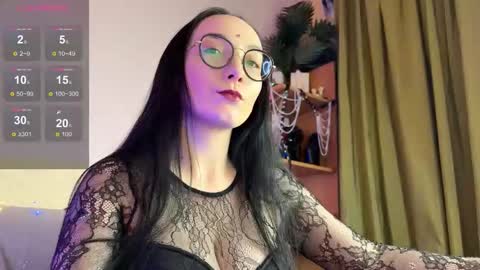 Jinhee Noir online show from 4, 12, 2025