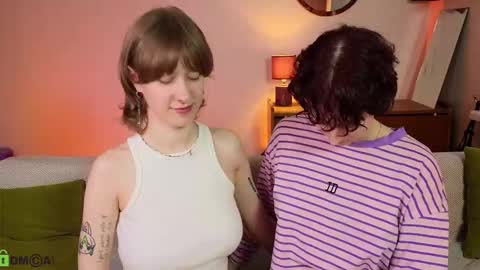 Snapshot of jitoon_exe chatting on 17, 10, 2025 Hey Guys We are Julia ginger Tina brunette online show from 17, 10, 2025