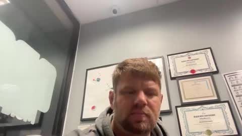 Snapshot of jitzgolfer chatting on 20, 11, 2025 jitzgolfer online show from 20, 11, 2025