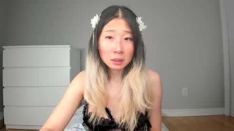 Jiwoo online show from 19, 3, 2026