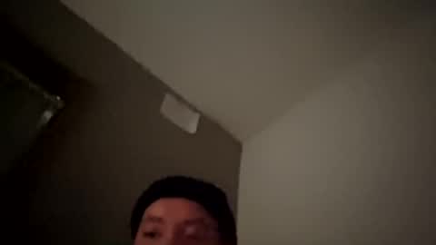 Snapshot of jizzle192 chatting on 5, 12, 2025 jizzle192 online show from 5, 12, 2025