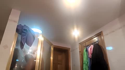 Snapshot of jizzle192 chatting on 13, 4, 2026 jizzle192 online show from 13, 4, 2026