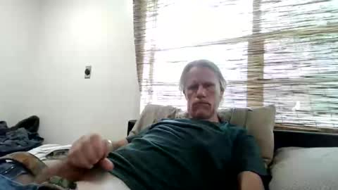 Snapshot of jizzmitten5 chatting on 11, 6, 2026 jizzmitten5 online show from 11, 6, 2026