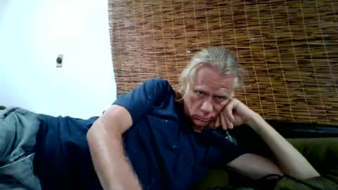 Snapshot of jizzmitten5 chatting on 5, 7, 2026 jizzmitten5 online show from 5, 7, 2026