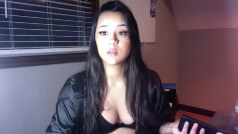 Snapshot of jjxoxoxx chatting on 8, 1, 2025 jjxoxoxx online show from 8, 1, 2025