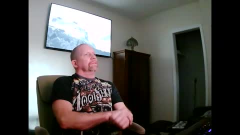 Snapshot of jlouton01 chatting on 30, 9, 2025 kilroy online show from 30, 9, 2025