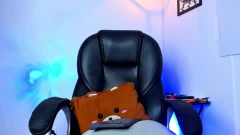 IGJmortton online show from 5, 11, 2025