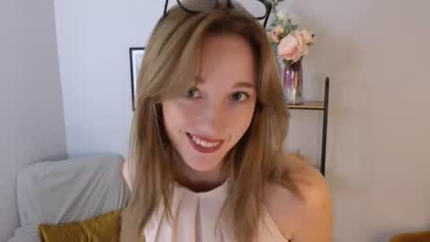 Mia online show from 9, 10, 2025