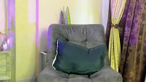 JOAN SAENZ online show from 23, 2, 2025