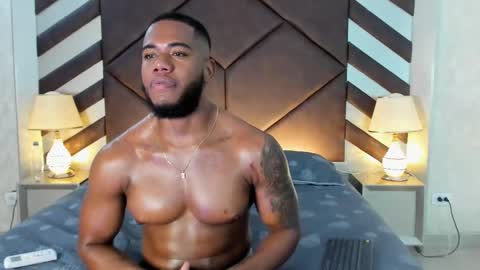 JOAN SAENZ online show from 28, 2, 2025