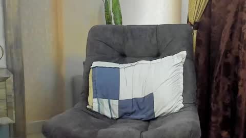 JOAN SAENZ online show from 7, 3, 2025