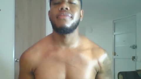 JOAN SAENZ online show from 25, 11, 2025