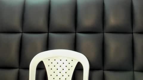 JOAN SAENZ online show from 3, 3, 2026