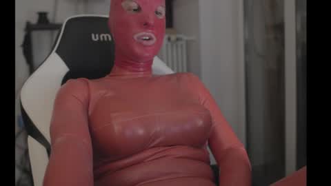 Snapshot of joanesxfree chatting on 29, 9, 2025 The sweetest toy online show from 29, 9, 2025