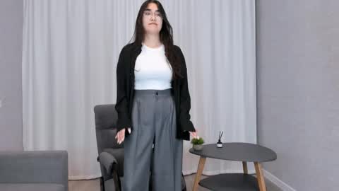 Snapshot of joangoulder chatting on 14, 12, 2024 Mia online show from 14, 12, 2024