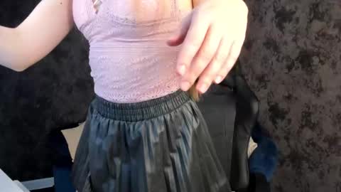 Snapshot of joann_shermann chatting on 1, 11, 2025 joann_shermann online show from 1, 11, 2025