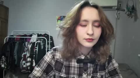 Joannatompson online show from 24, 2, 2025