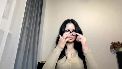 Joan online show from 12, 3, 2026