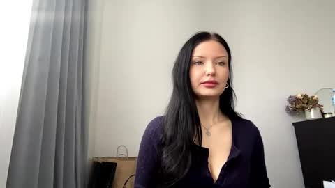 Joan online show from 9, 4, 2026