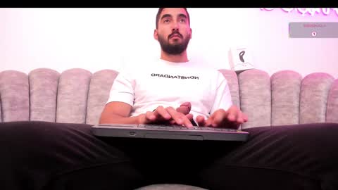 Snapshot of joao_batista_team chatting on 1, 3, 2025 JOAO BATISTA online show from 1, 3, 2025