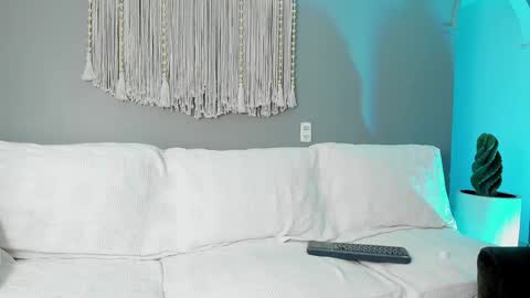 joe_esthetic online show from 13, 12, 2024