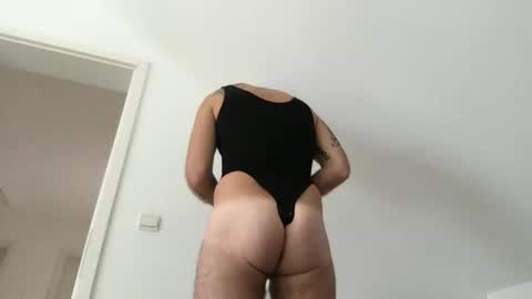 Snapshot of joejose03 chatting on 19, 10, 2025 joejose03 online show from 19, 10, 2025