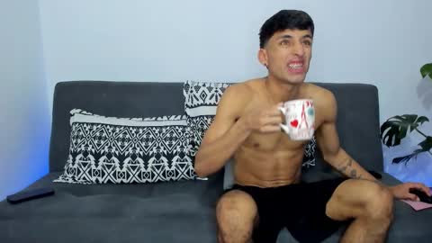 Snapshot of joel_foxx chatting on 12, 11, 2025 joel_foxx online show from 12, 11, 2025