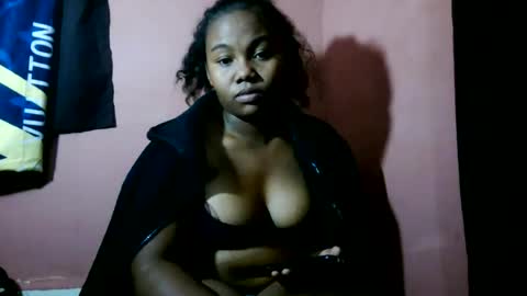 Snapshot of joenah012 chatting on 10, 7, 2026 joenah012 online show from 10, 7, 2026
