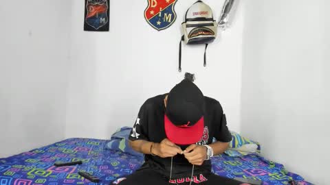 Snapshot of johan_and_antonella chatting on 9, 9, 2025 johan_and_antonella online show from 9, 9, 2025