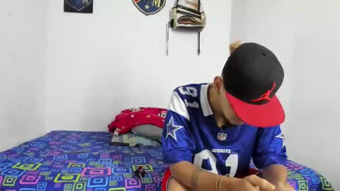 Snapshot of johan_and_antonella chatting on 13, 11, 2025 johan_and_antonella online show from 13, 11, 2025