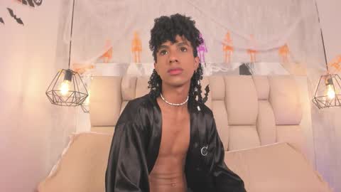 Snapshot of johan_gz_ chatting on 24, 10, 2025 Johan online show from 24, 10, 2025