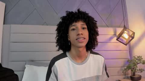 Snapshot of johan_gz_ chatting on 12, 11, 2025 Johan online show from 12, 11, 2025