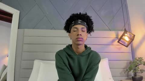 Snapshot of johan_gz_ chatting on 13, 11, 2025 Johan online show from 13, 11, 2025