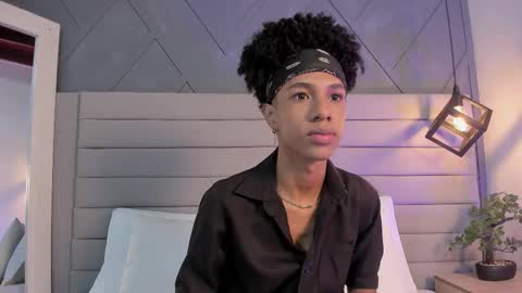 Snapshot of johan_gz_ chatting on 14, 11, 2025 Johan online show from 14, 11, 2025